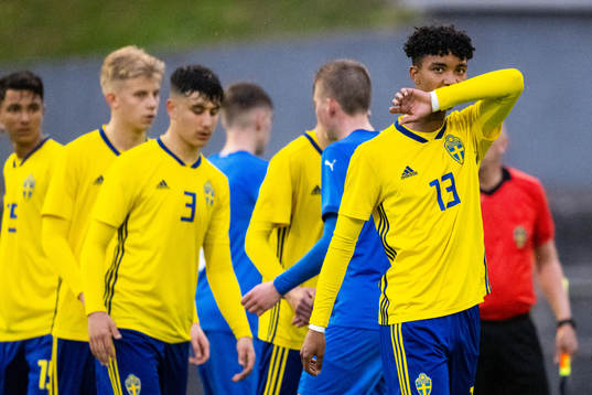 Sveriges Jayson Ezeb deppar