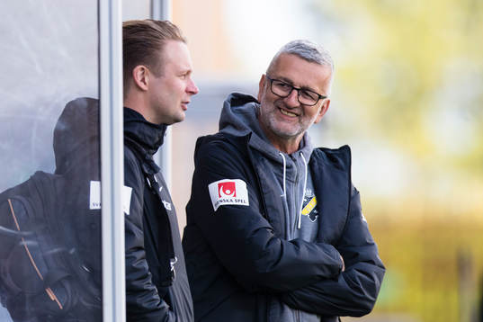 s tränare Nebojsa Novakovic