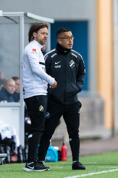 s tränare Jesper Björk och assisterande tränare Michael
