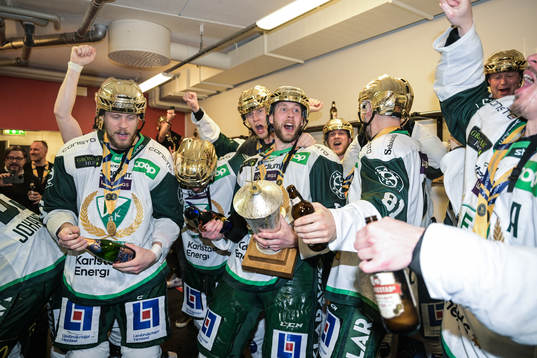 Färjestads spelare jublar