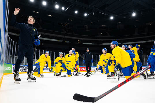 Head coach Johan Garpenlöv