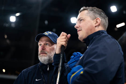 Assistant coach Markus Åkerblom and assistant coach Tomas