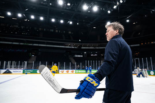 Head coach Johan Garpenlöv