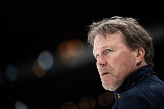 Head coach Johan Garpenlöv