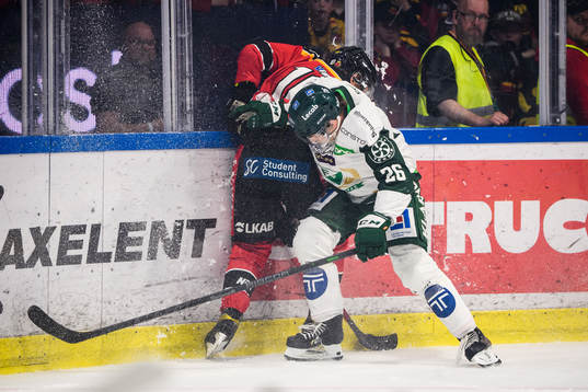 Färjestads Joel Nyström och Luleås Einar Emanuelsson