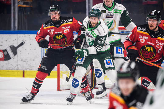 Luleås Sami Lepistö och Färjestads Per Åslund