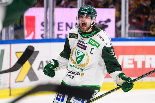 Färjestads Linus Johansson jublar