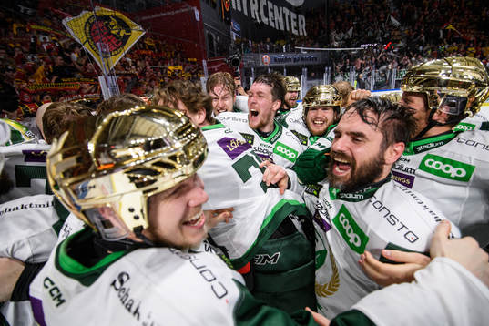 Bläddra bland fler bilder av Ishockey, SHL, Final 7, Luleå - Färjestad