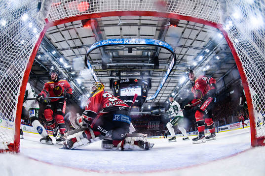 Färjestads Linus Johansson sätter 0-2 bakom Luleås