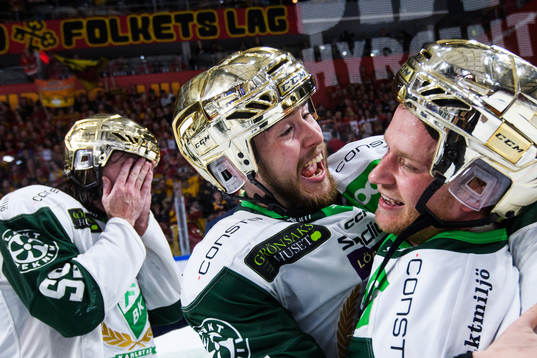 Färjestads Michael Lindqvist jublar