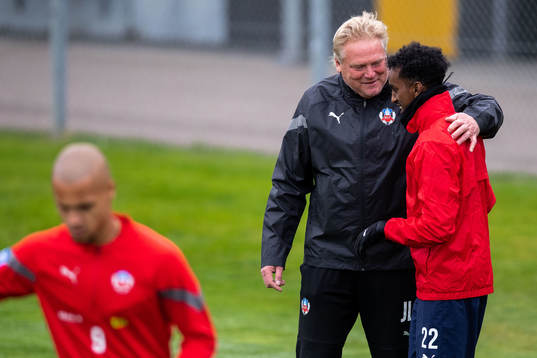 Tränare Jörgen Lennartsson och Taha Ali
