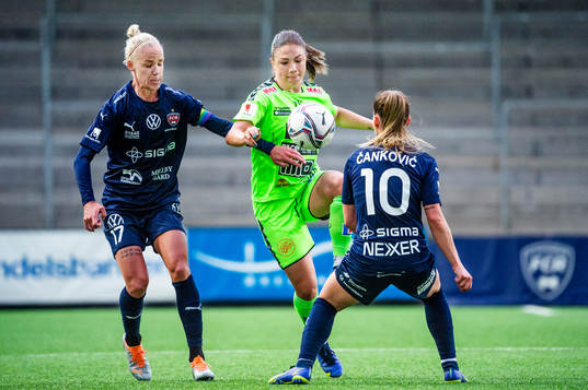 Kristianstads Delaney Baie Pridham mot Rosengårds Caroline