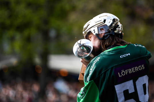 Bläddra bland fler bilder av Ishockey, SHL, Färjestad, Guldfirande