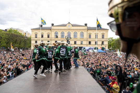 Färjestads spelare jublar