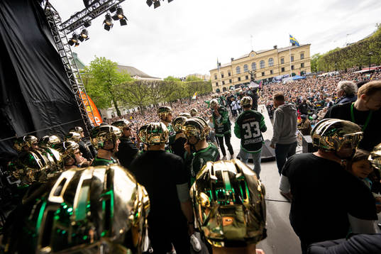 Färjestads spelare jublar