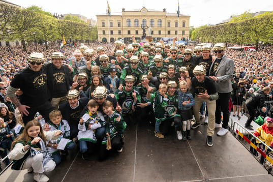 Färjestads spelare jublar