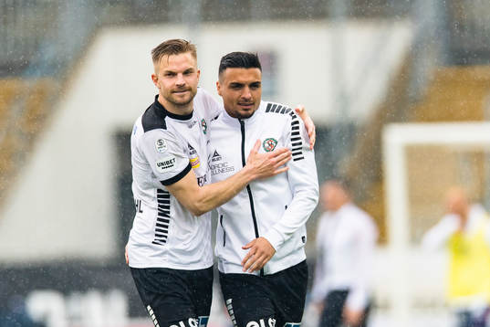 Örebros Erik Björndahl  och Ahmed Yasin
