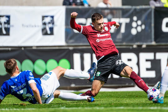 Västerås Dusan Jajic mot Trelleborgs Mikko Viitikko