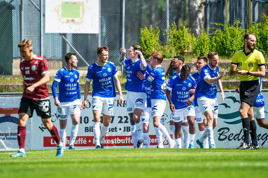 Trelleborgs Isak Jönsson jublar