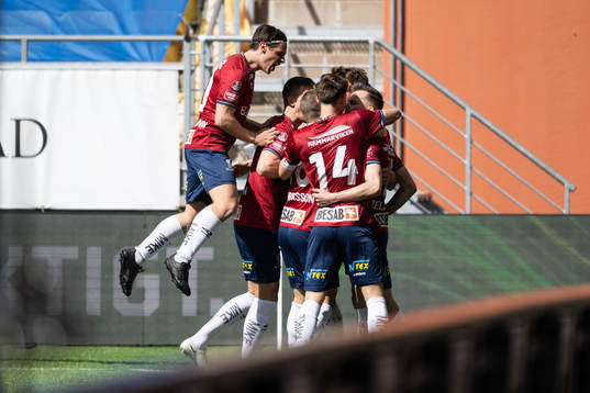 Örgrytes spelare jublar