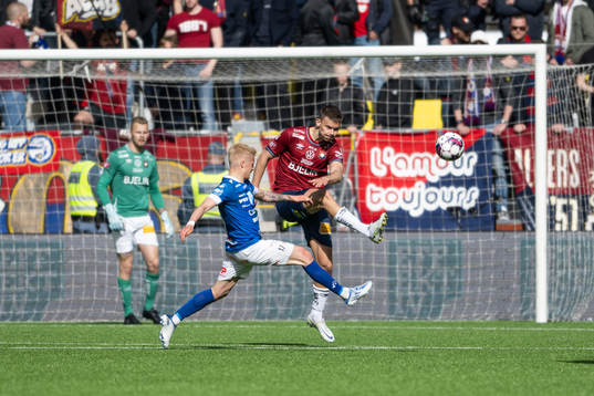 Norrbys Viktor Bergh och Örgrytes Jonathan Azulay