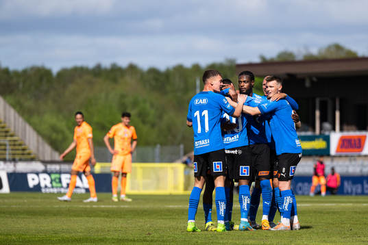 Halmstads spelare jublar