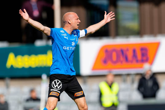 Halmstads Andreas Johansson reagerar