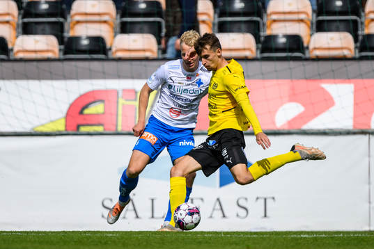 Mjällbys Rasmus Wiedesheim-Paul