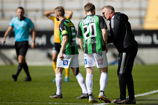 GAIS Ben Morris får instruktioner