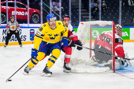 Carl Klingberg of Sweden