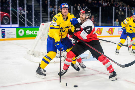 Carl Klingberg of Sweden and Bernd Wolf of Austria