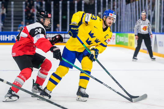 Marco Kasper of Austria and Oliver Ekman Larsson of Sweden