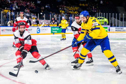 Peter Schneider of Austria against Emil Bemström of Sweden