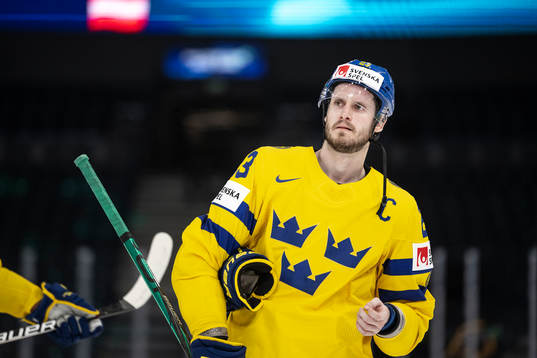 Oliver Ekman Larsson of Sweden