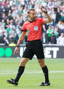 Domare Kristoffer Karlsson