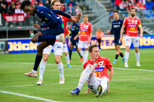 Helsingborgs Taha Ali och Degerfors Erik Lindell