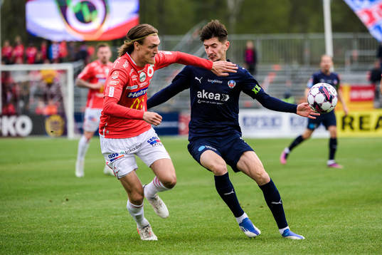 Degerfors Gustav Granath och Helsingborgs Armin Gigovic