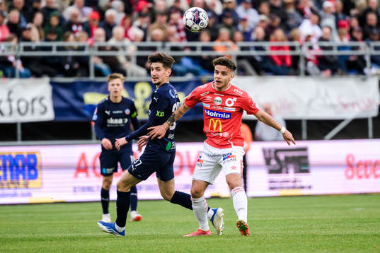 Helsingborgs Armin Gigovic och Degerfors Justin Salmon
