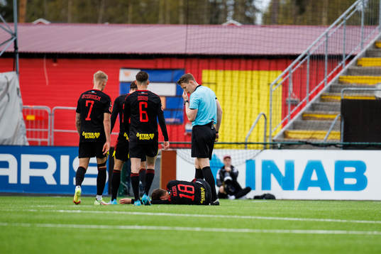 Östersunds Myroslav Mazur har ont