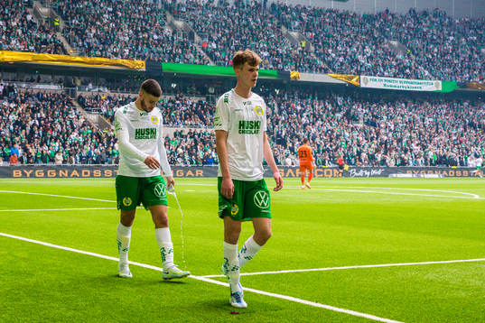 Hammarbys Edvin Kurtulus och Williot Swedberg deppar