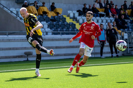 Häckens Valgeir Fridriksson och Kalmars Noah Shamoun