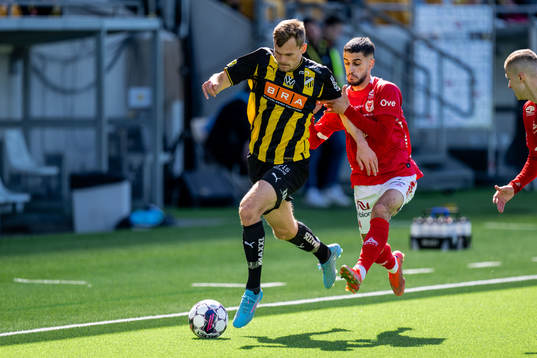 Häckens Oscar Uddenäs och Kalmars Noah Shamoun
