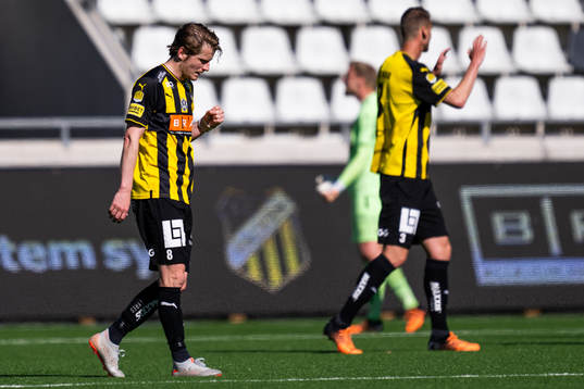 Häckens Erik Friberg jublar