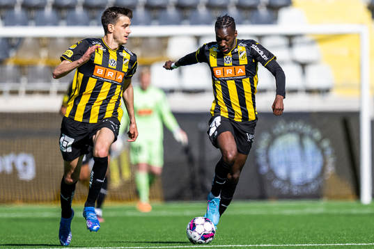 Häckens Alexander Jeremejeff och Blair Turgott