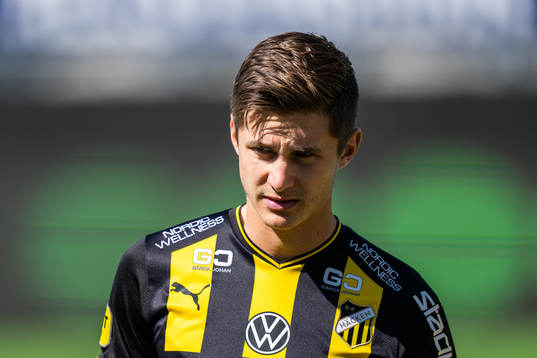 Häckens Leo Bengtsson vid line up