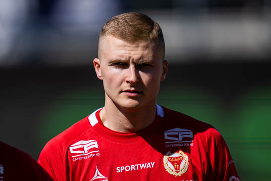 Kalmars Davíd Kristján Ólafsson vid line up
