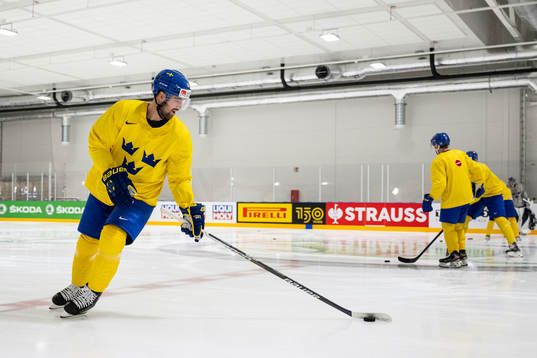 Erik Gustafsson of Sweden at a practice session