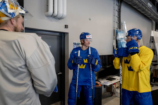 Rasmus Dahlin and Christian Folin of Sweden