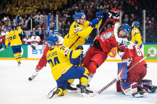 Carl Klingberg of Sweden and Michal Jordán of Czech