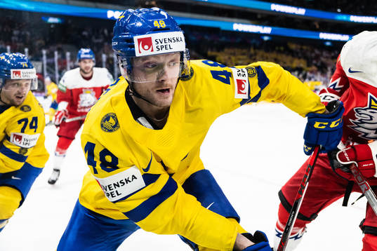 Carl Klingberg of Sweden